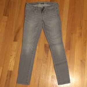 Size 4 Grey American Eagle Skinny Jeans